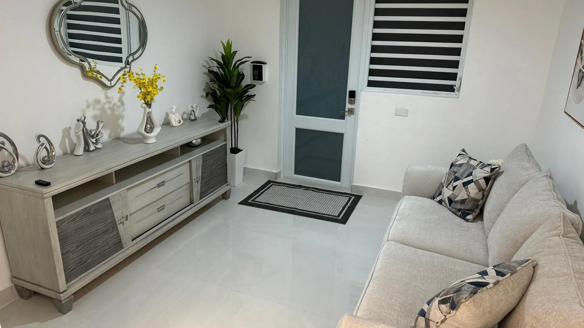 Casa Mi Luz Ilumina Tu Estancia Con Elegancia Y Confort En San Juan Casa vacanze